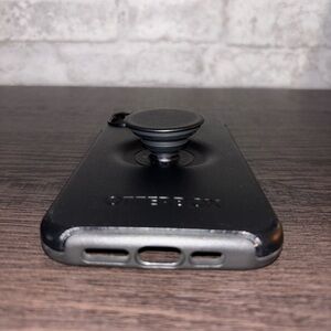 Black otterbox iPhone 14 Plus phone case